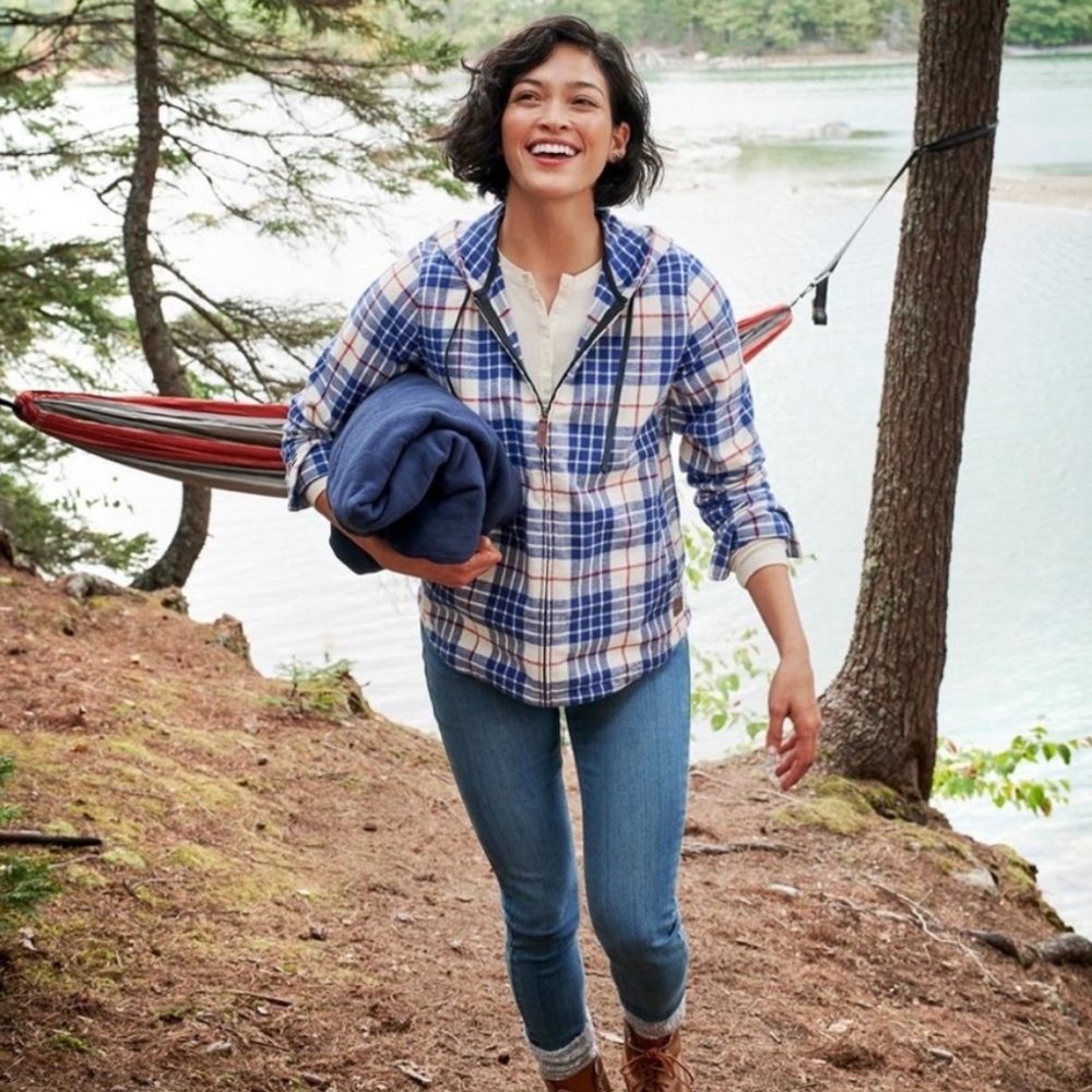 L.L. Bean | Tartan Scotch Plaid Flannel | Small - Picture 2 of 15